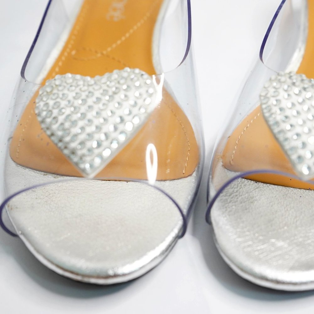 J. Renee Women's Size 7 Clear Vinyl Silver Heart Wedge Sandal